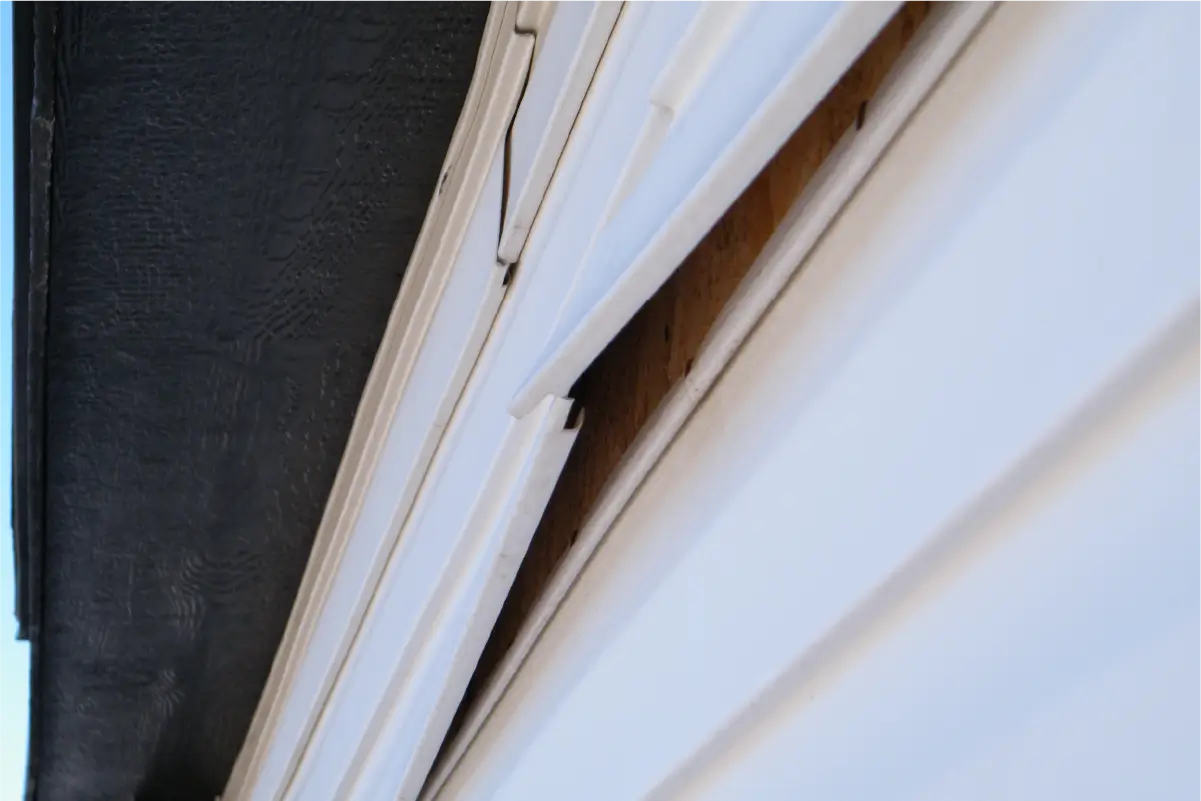 Siding-repair-of-replace-new Siding repair of replace